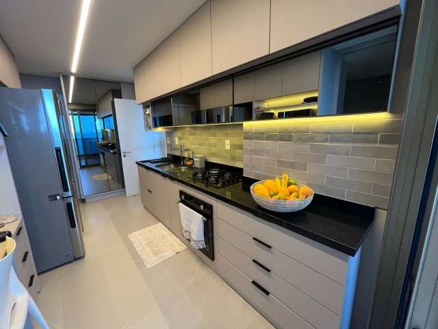 Apartamento na Barra com 4 suítes, 210m² à venda por R$ 4.200.000,00