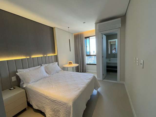 Apartamento na Barra com 4 suítes, 210m² à venda por R$ 4.200.000,00