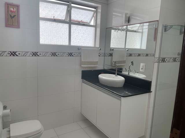 Apartamento PORTEIRA FECHADA no Canela com 4 quartos sendo 1 suíte, 261m² à venda por R$ 1.100.000,00
