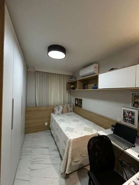 Casa em Alphaville Litoral Norte 3 com 4 suítes, 280m² à venda por R$ 2.370.000,00