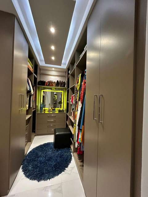 Casa em Alphaville Litoral Norte 3 com 4 suítes, 280m² à venda por R$ 2.370.000,00