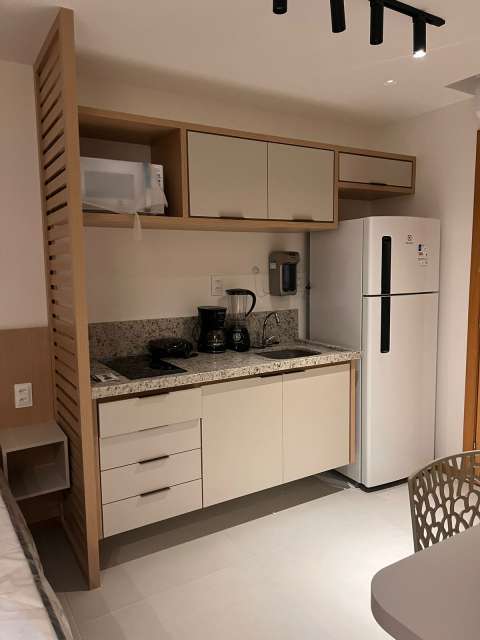 Apartamento com 1 quarto e 1 suíte, 24,00 m² para alugar por R$ 2.300,00 - Caminho das Árvores, Salvador/BA