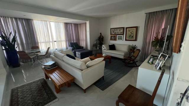 Apartamento na Graça com 4 quartos sendo 2 suítes, 178m² à venda por R$ 1.000.000,00