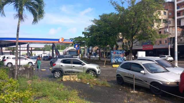 Prédio na Ogunjá com 800m² à venda por R$ 2.100.000,00