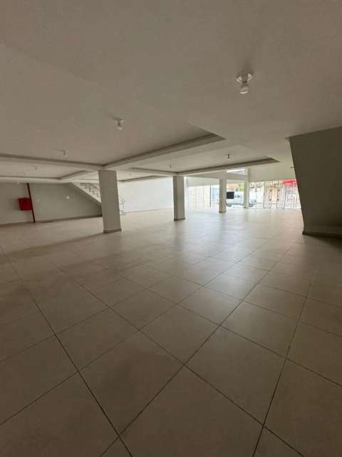Prédio na Ogunjá com 800m² à venda por R$ 2.100.000,00