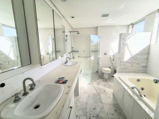 Apartamento na Graça com 4 quartos sendo 2 suítes, 342m² à venda por R$ 2.500.000,00
