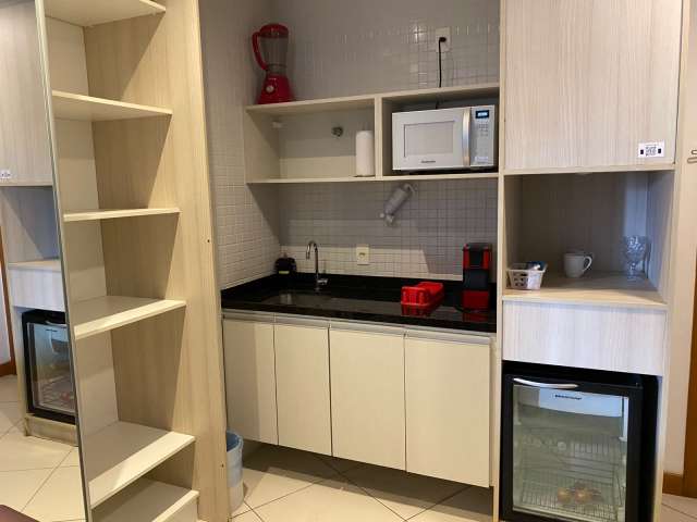 Quarto e sala no Caminho das Árvores com 1 suíte, 28m² à venda por R$ 332.500,00