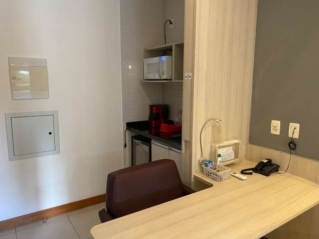 Quarto e sala no Caminho das Árvores com 1 suíte, 28m² à venda por R$ 332.500,00