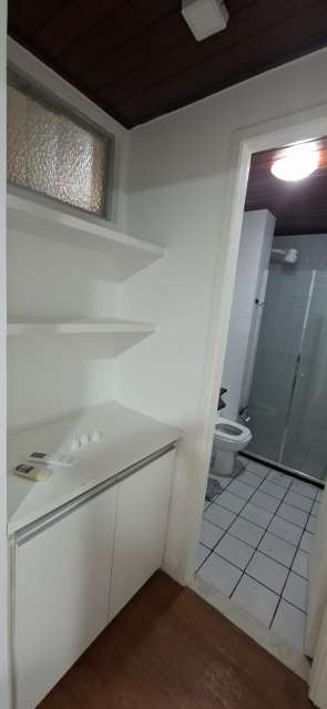 Apartamento com 1 quarto e 1 suíte, 55,00 m² para alugar por R$ 1.800,00