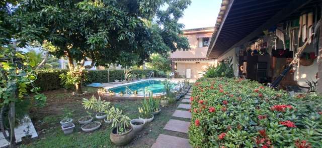 Casa com 5 quartos e 3 suítes, 1.000,00 m² à venda por R$ 3.800.000,00 - Piatã - Salvador/BA 