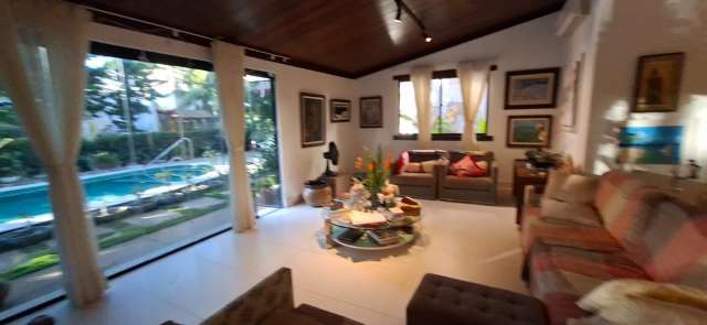 Casa com 5 quartos e 3 suítes, 1.000,00 m² à venda por R$ 3.800.000,00 - Piatã - Salvador/BA 