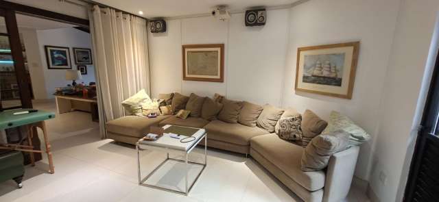 Casa com 5 quartos e 3 suítes, 1.000,00 m² à venda por R$ 3.800.000,00 - Piatã - Salvador/BA 
