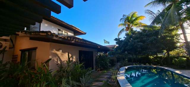 Casa com 5 quartos e 3 suítes, 1.000,00 m² à venda por R$ 3.800.000,00 - Piatã - Salvador/BA 