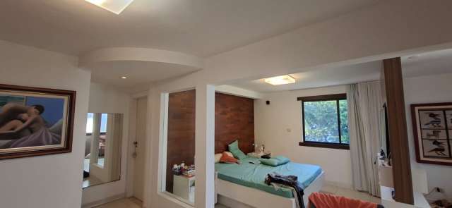 Casa com 5 quartos e 3 suítes, 1.000,00 m² à venda por R$ 3.800.000,00 - Piatã - Salvador/BA 