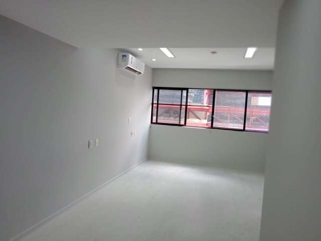 Sala com 27,00 m² à venda por R$ 220.000,00 - Caminho das Árvores, Salvador/BA