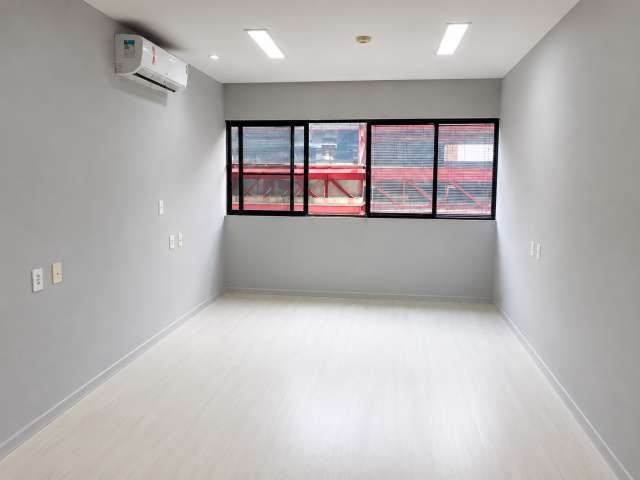 Sala com 27,00 m² à venda por R$ 220.000,00 - Caminho das Árvores, Salvador/BA