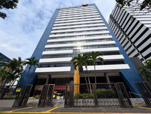 Sala no Empresarial Costa Andrade com 27,00 m²  por R$ 220.000,00 - Caminho das Árvores, Salvador/BA