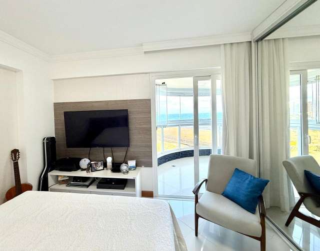 Apartamento em Armação com 2 quartos e 2 suítes, 93,00 m² à venda por R$ 890.000,00