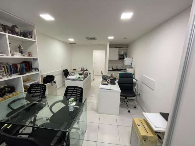 Salas no Caminho das Árvores  com 30,44 m² à venda a partir de R$ 32.500,00