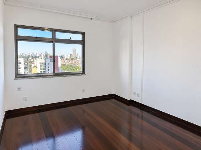 Apartamento na Graça com 4 quartos sendo 3 suítes, 228,00 m² à venda por R$ 1.600.000,00