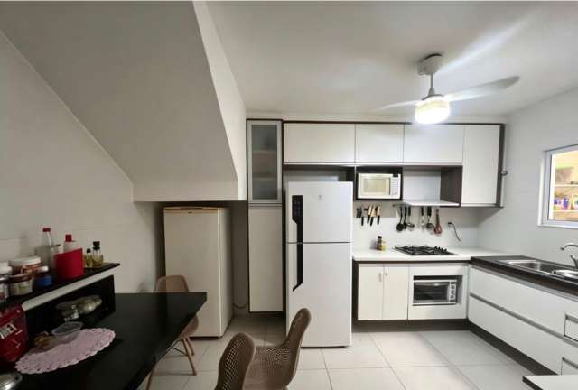 Casa em Ipitanga com 4 quartos sendo 1 suíte, 135,00 m² à venda por R$ 599.000,00