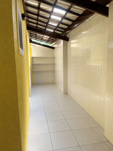 Casa em Ipitanga com 4 quartos sendo 1 suíte, 135,00 m² à venda por R$ 599.000,00