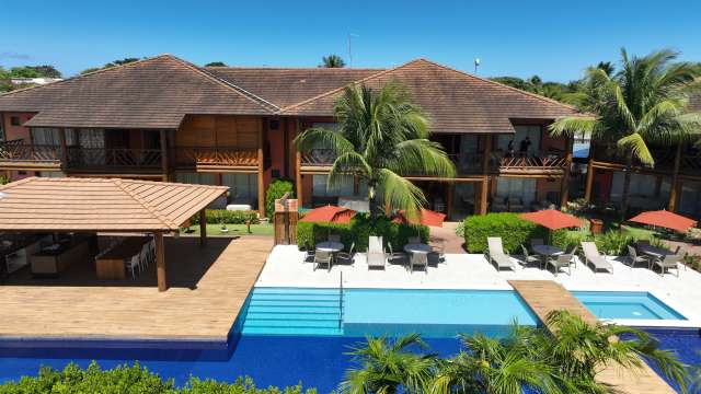 Village em Itacimirim com 3 suítes, 133,00 m² à venda por R$ 1.390.000,00