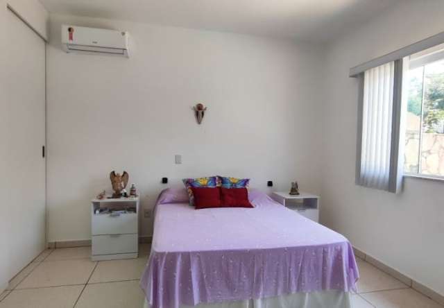 Casa em Abrantes com 5 quartos sendo 2 suítes, 200,00 m² à venda por R$ 690.000,00