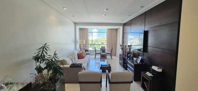 Apartamento na Pituba com 3 quartos sendo 1 suíte à venda por R$ 860.000,00