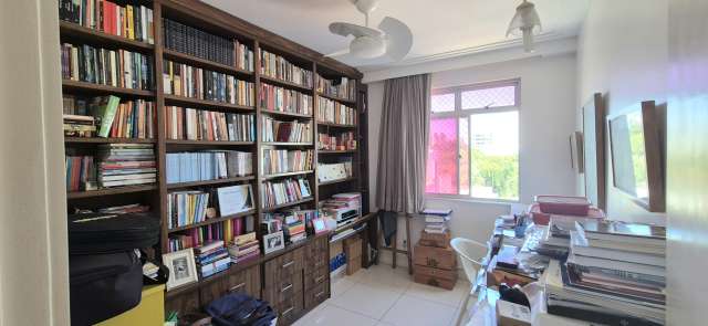 Apartamento na Pituba com 3 quartos sendo 1 suíte à venda por R$ 860.000,00