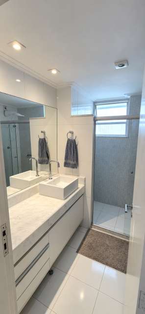 Apartamento na Pituba com 3 quartos sendo 1 suíte à venda por R$ 860.000,00