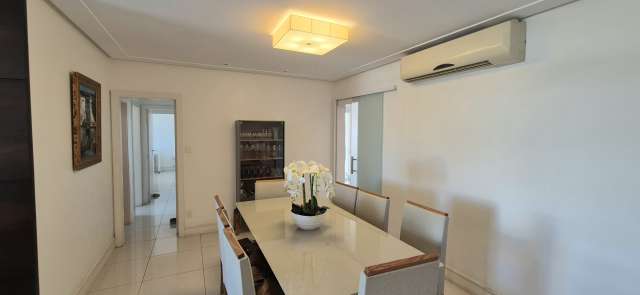 Apartamento na Pituba com 3 quartos sendo 1 suíte à venda por R$ 860.000,00