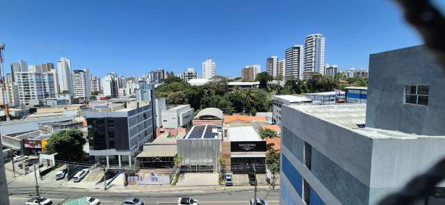 Apartamento na Pituba com 3 quartos sendo 1 suíte à venda por R$ 860.000,00