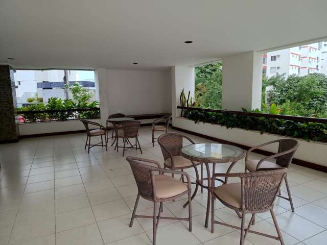Apartamento com 3 quartos e 1 suíte, 116,00 m² para alugar por R$ 2.680,00- Candeal - Salvador/BA 