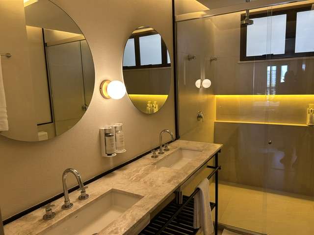 Apartamento no Centro com 2 Suítes e 148,64 m²