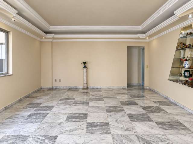 Apartamento com 3 quartos sendo 1 suíte, 170,00 m² à venda por R$ 535.000,00