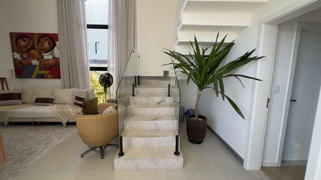 Casa no Alphaville com 4 suítes, 235,00 m² à venda por R$ 1.990.000,00