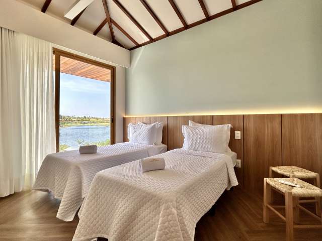 Casa em Costa do Sauípe  com 4 quartos sendo 3 suítes, 304,00 m² à venda por R$ 3.000.000,00