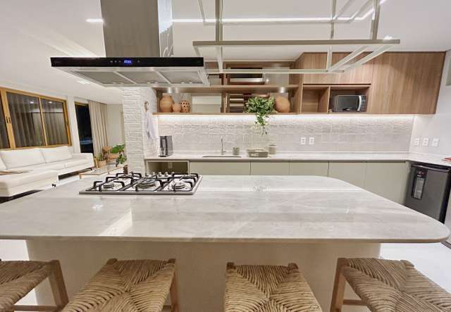 Casa em Costa do Sauípe  com 4 quartos sendo 3 suítes, 304,00 m² à venda por R$ 3.000.000,00