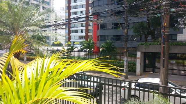 Apartamento com 2 quartos, 56,00 m² à venda por R$ 450.000,00 - Desocupado
