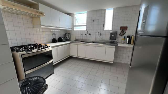 Apartamento na Graça com 4 quartos sendo 2 suítes, 516,00 m² à venda por R$ 4.500.000,00