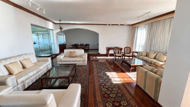 Apartamento na Graça com 4 quartos sendo 2 suítes, 516,00 m² à venda por R$ 4.500.000,00