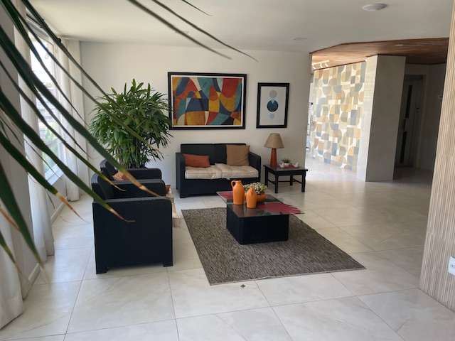 Apartamento no Rio Vermelho com 2 quartos sendo 1 suíte à venda por R$ 455.000,00