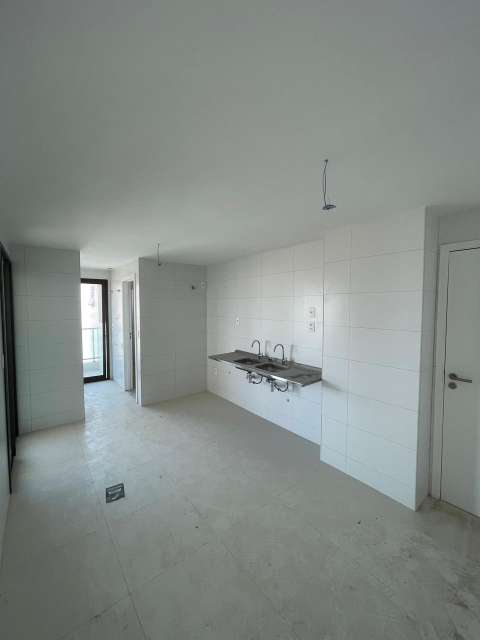 Apartamento no Caminho das Árvores com 4 suítes, 210,00 m² à venda por R$ 3.300.000,00